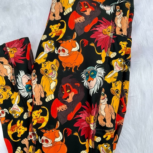 Disney’s Lion King Custom Leggings - Picture 2 of 3